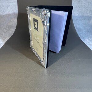 Silverplate Wedding Album Frame/Book. Holds 4x6" photos. NIB (699)